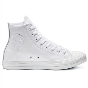 Converse Hightop Shoes - 8.5